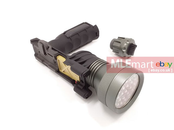 ACM SF M900 Style Flash Light (2x CR123A / 30x White LED) - MLEmart.com